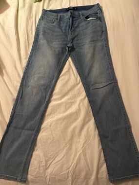 Hollister Men's Slim-Straight Light Blue Jeans
